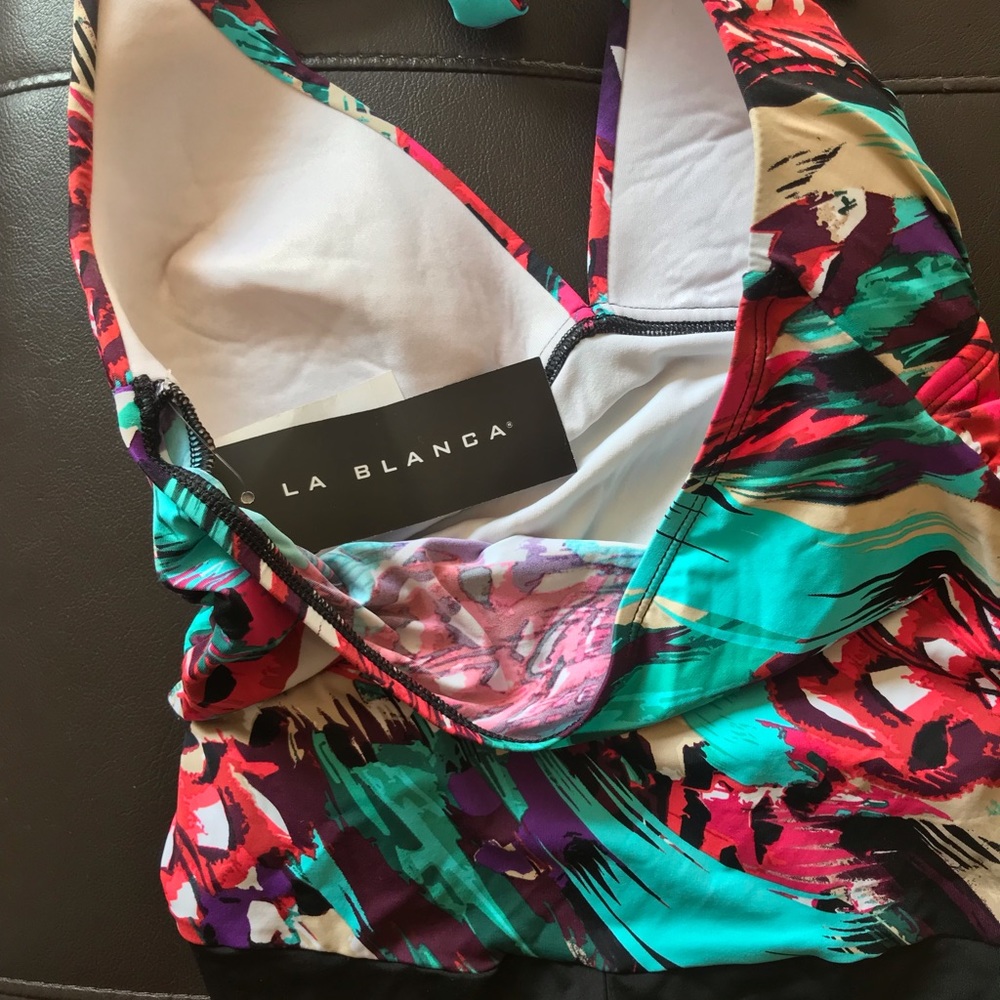 Swimsuit - Picture 4 of 5